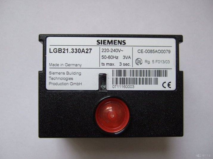 1PC New Siemens LGB21.330A27 Burner Controller LGB21.330A27
