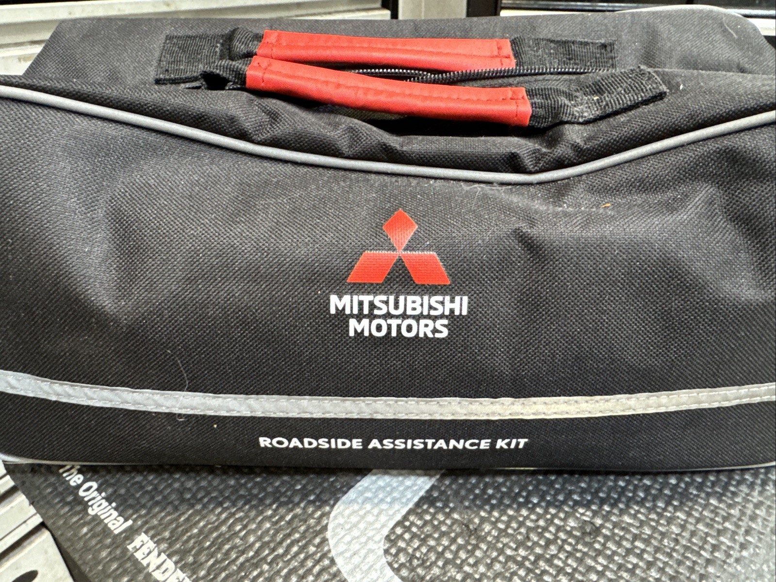 Mitsubishi Emergency Roadside Kit