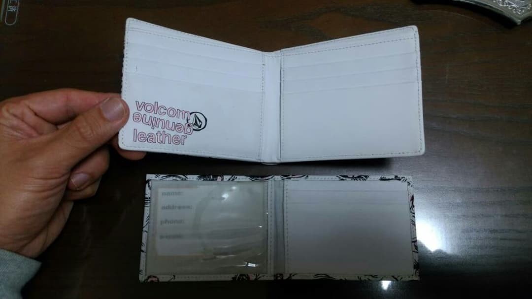 Volcom Phantom Pink Eye Wallet Limited
