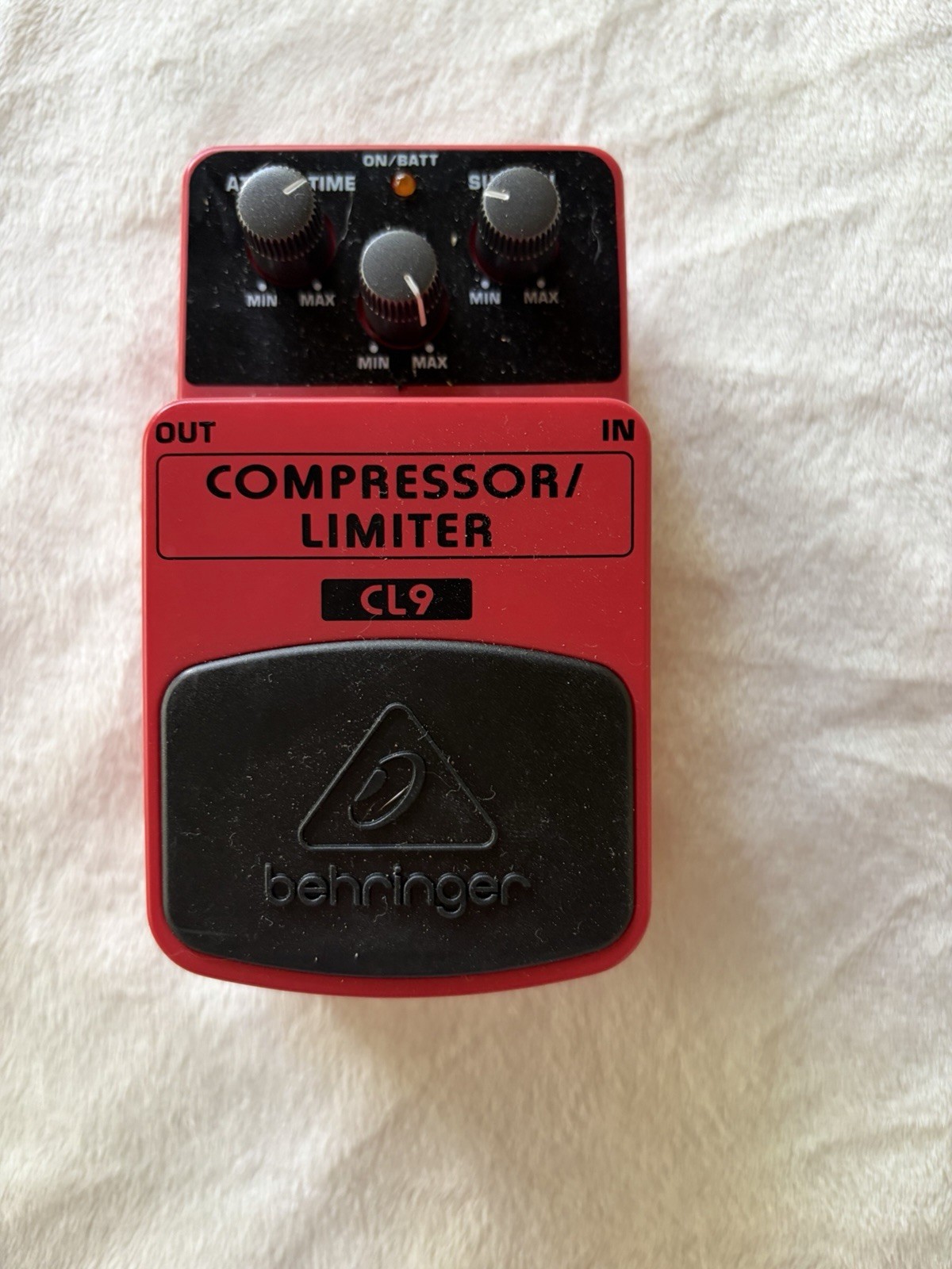 Behringer CL9 Compressor and Limiter Pedal