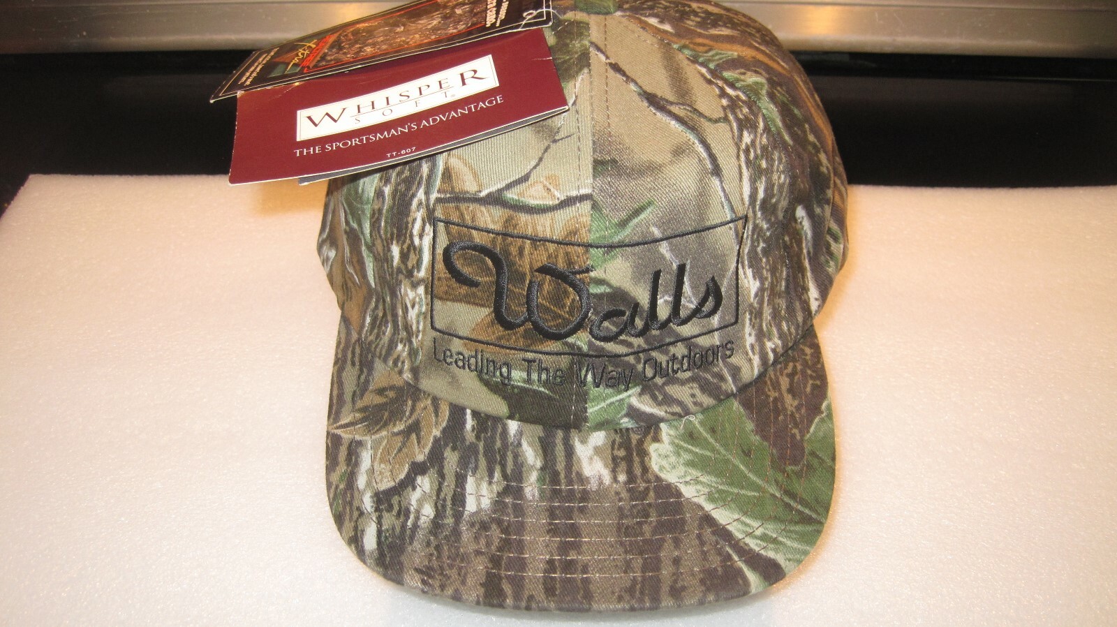 WALLS LEADING THE WAY OUTDOORS REALTREE CAMO PATTERN ADJUSTABLE HAT BALL CAP