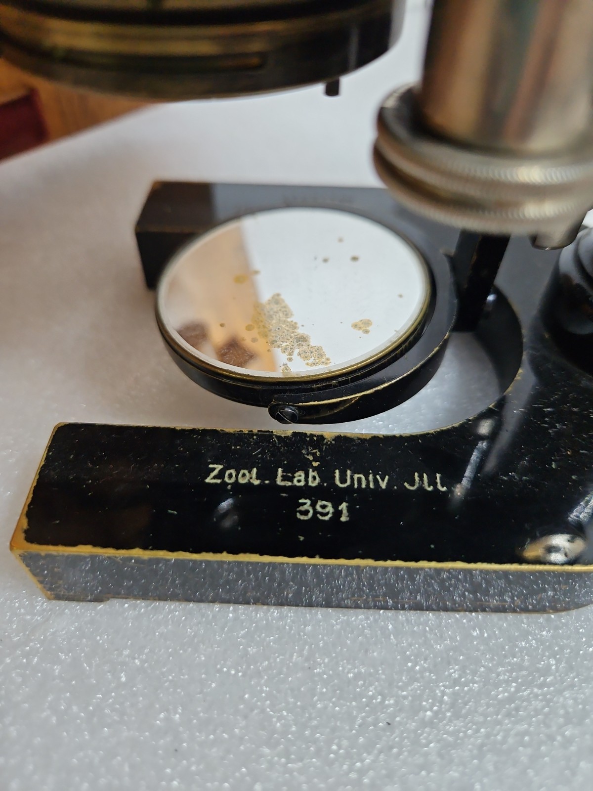 E LEITZ WETZLAR Vtg PETROGRAPHIC POLARIZING MICROSCOPE W/CASE, Acc. Brass Rare