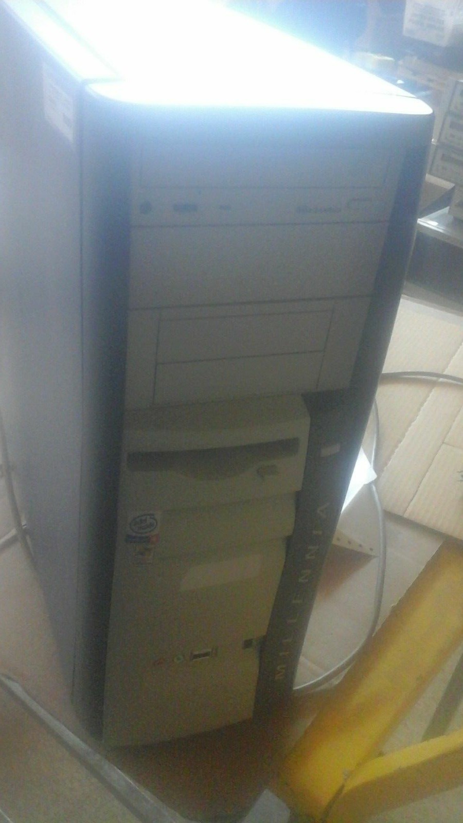 MPC Millennia COMPUTER TOWER P4PE-0DYD