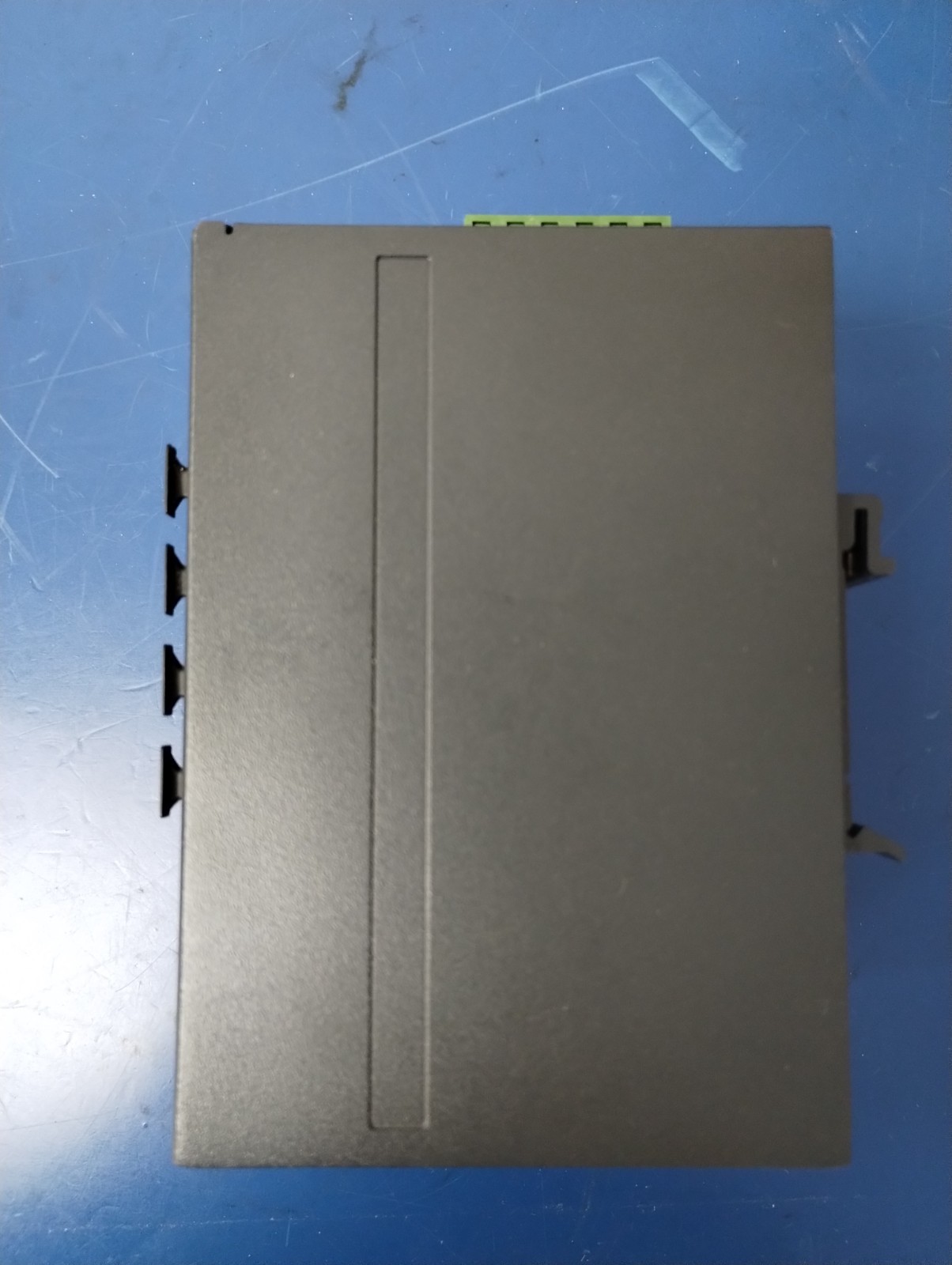 ADVANTECH EKI-5526I-MB-AE Managed Ethernet Switch