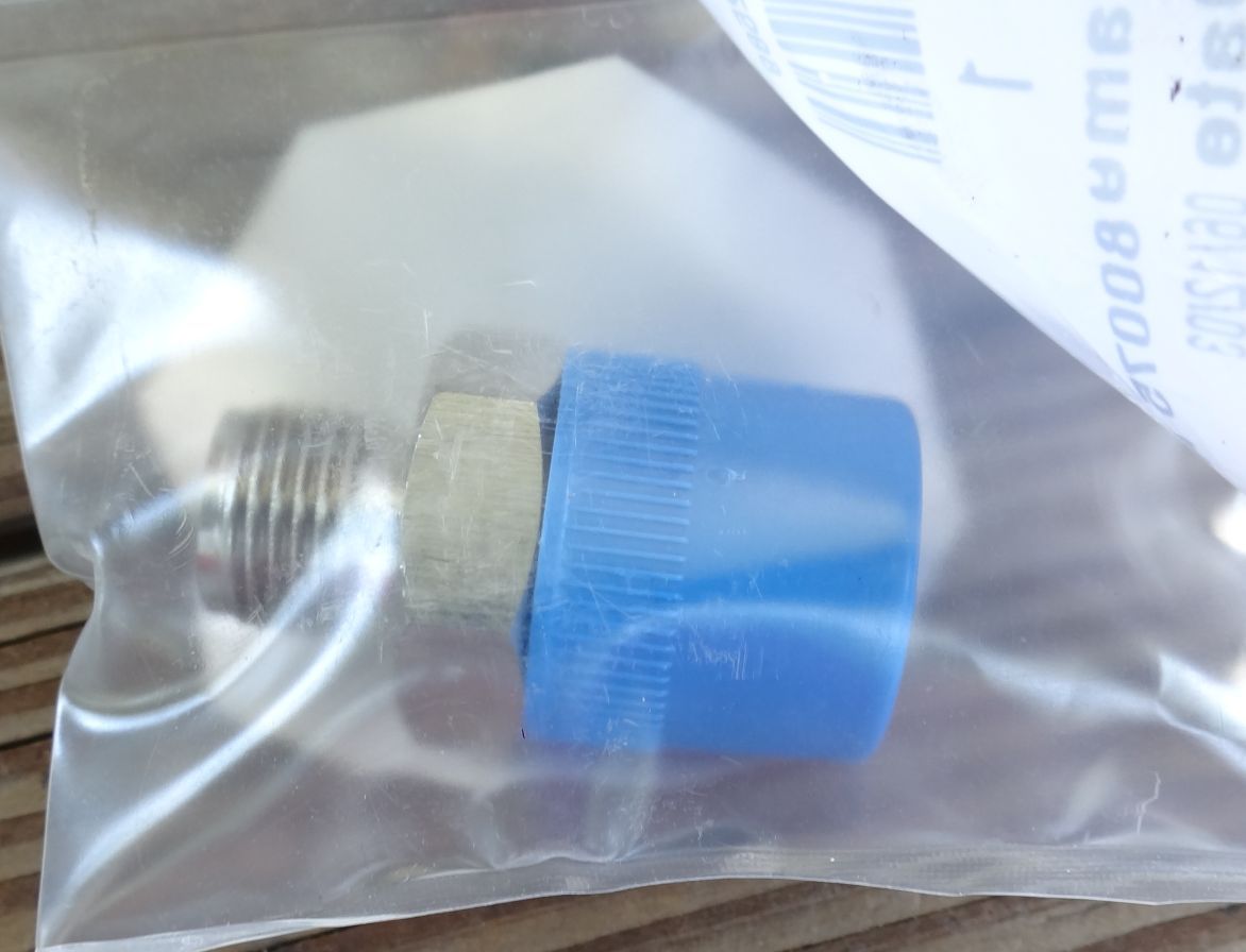 APPLIED MATERIALS AMAT PART # 3300-02589 FTG TBG CONN 3/8T X 1/2MNPT SST