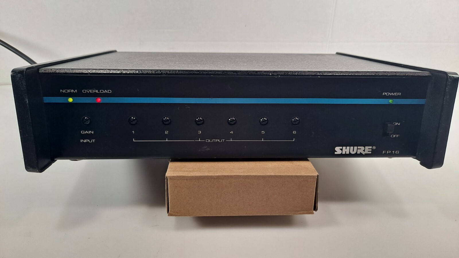 SHURE FP16 Audio Distribution Amplifier