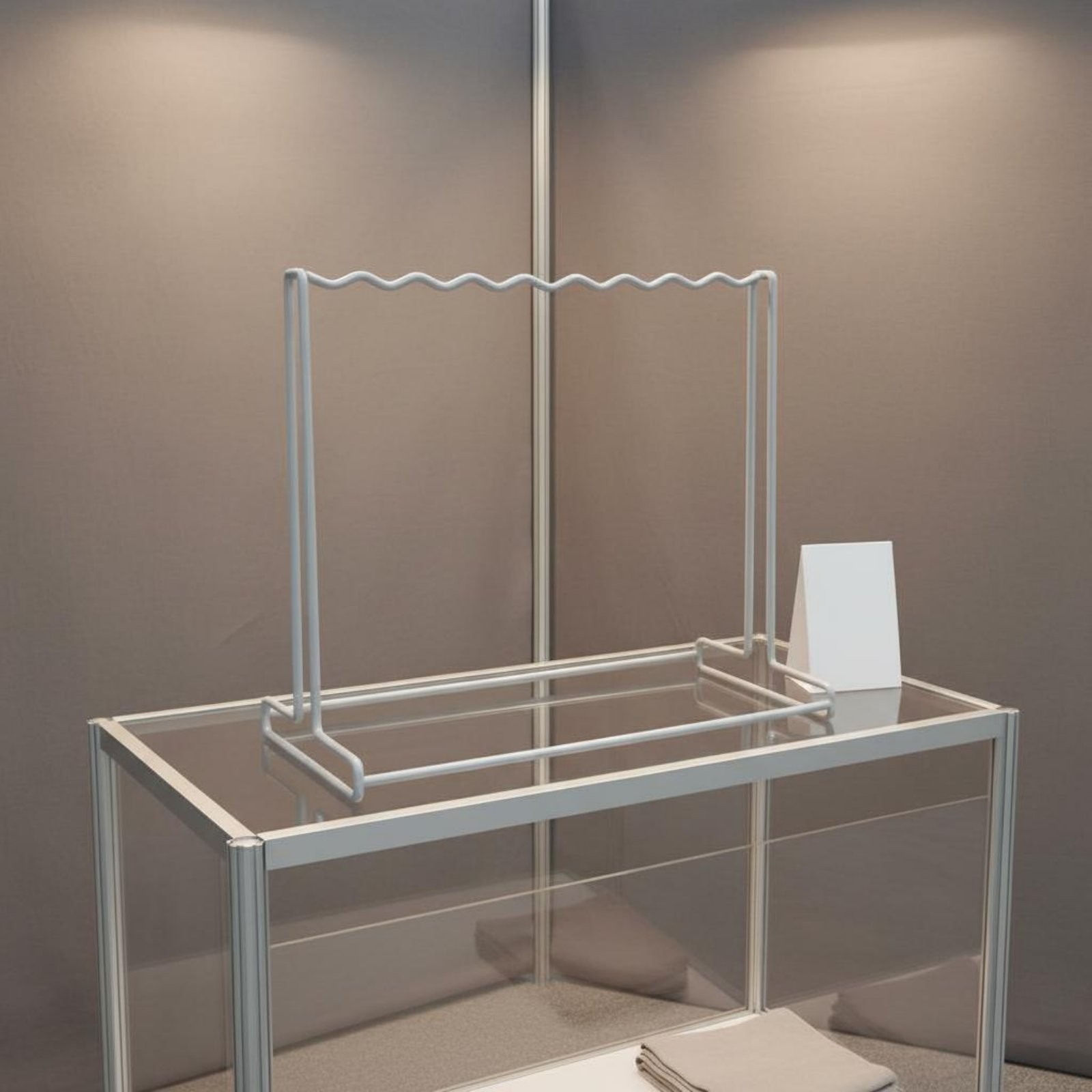 Tabletop Bra Display Stand Minimalist Design Underwear Display Rack