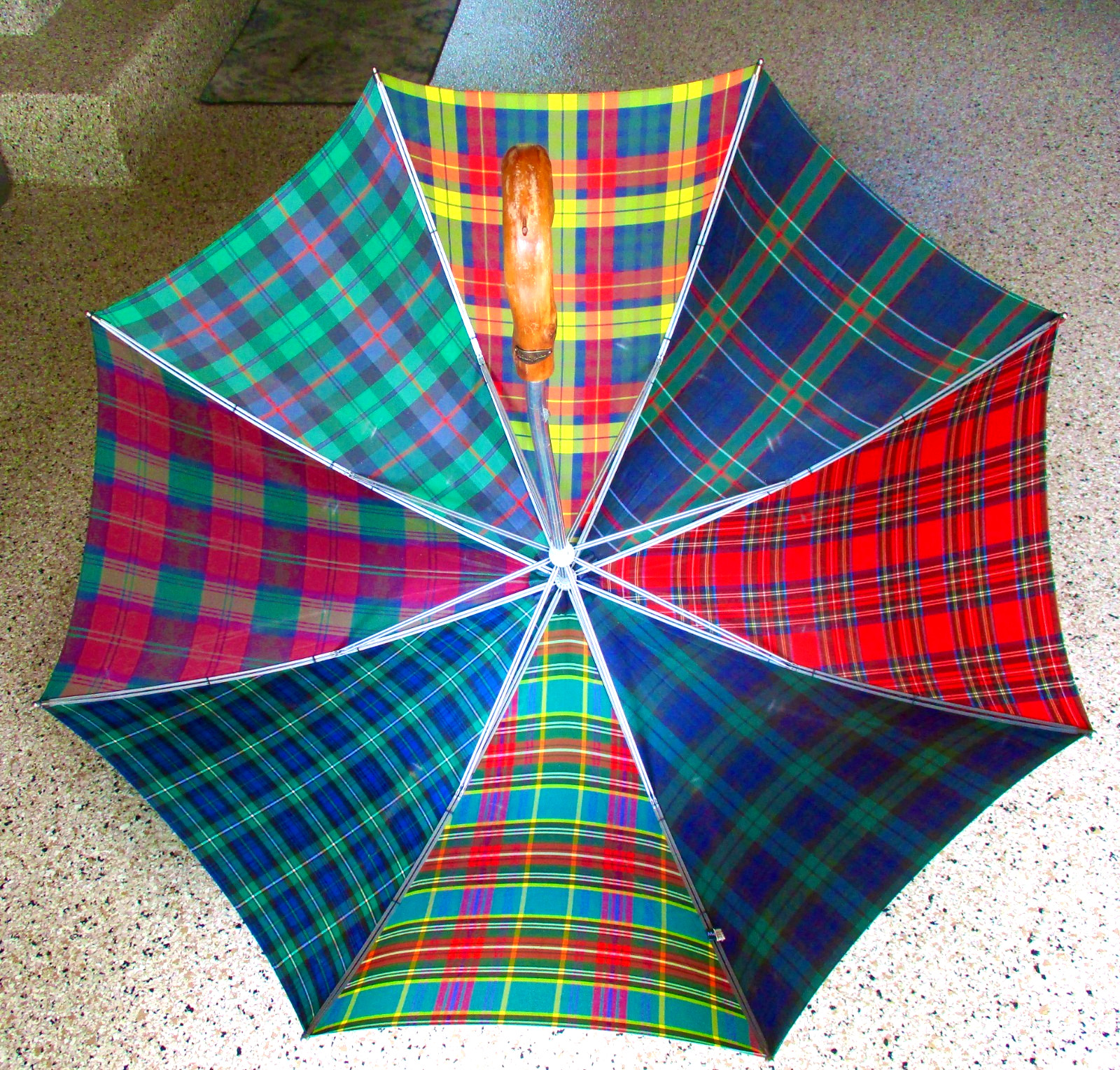 Neiman Marcus Umbrella vintage Large Plaids classy