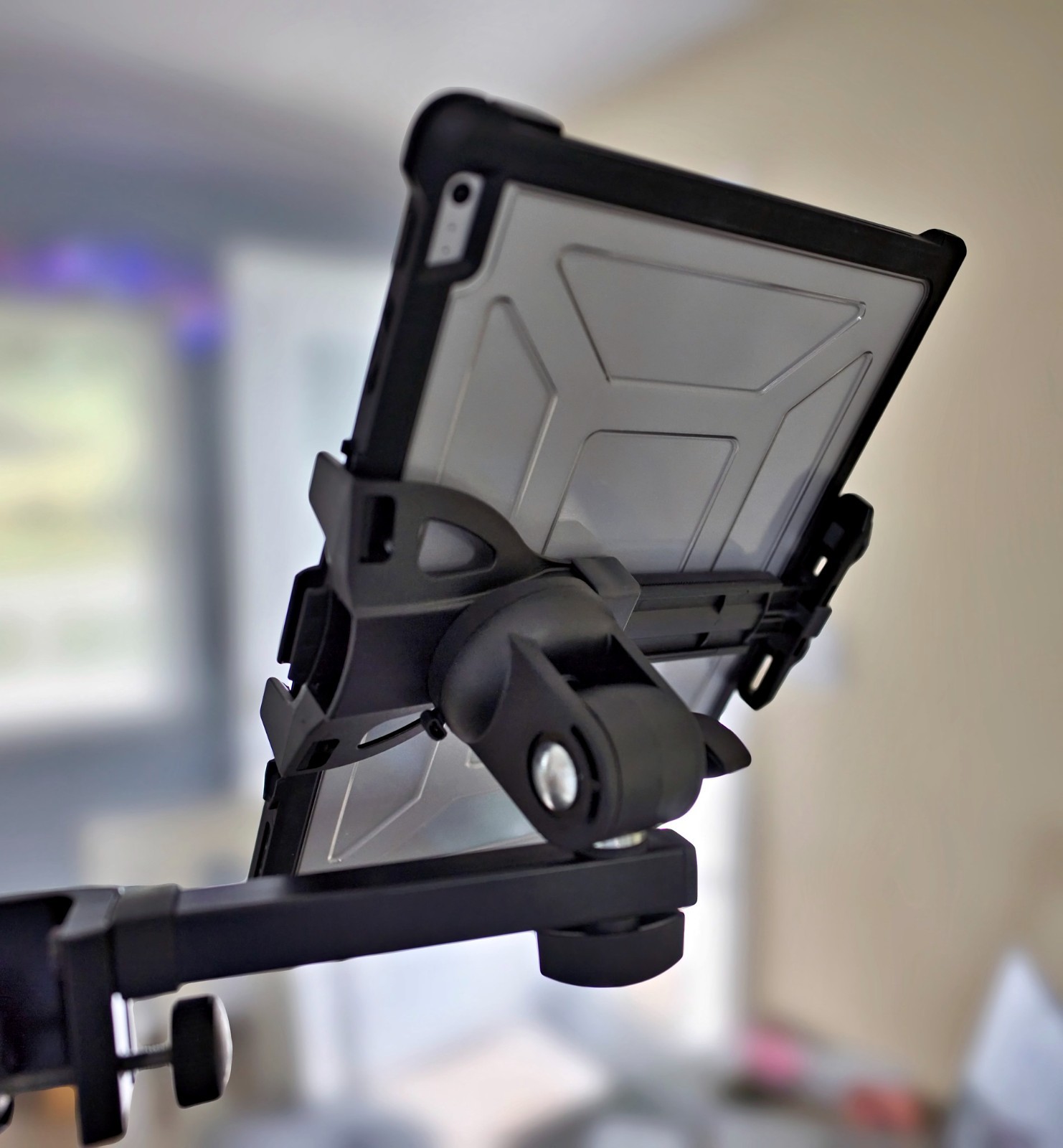 K&M Mic Stand iPad/Microsoft Surface Tablet Mount Excellent