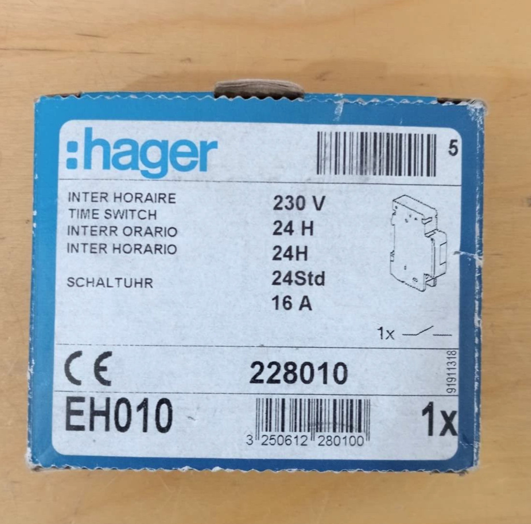 HAGER EH010 TIME SWITCH 228010 230V 16A