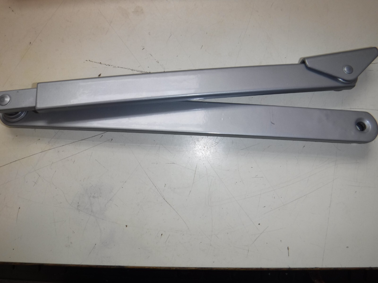 ASSA ABLOY DCL191 LINK ARM HOLD OPEN ASSEMBLY SS POWDER COATED SILVER