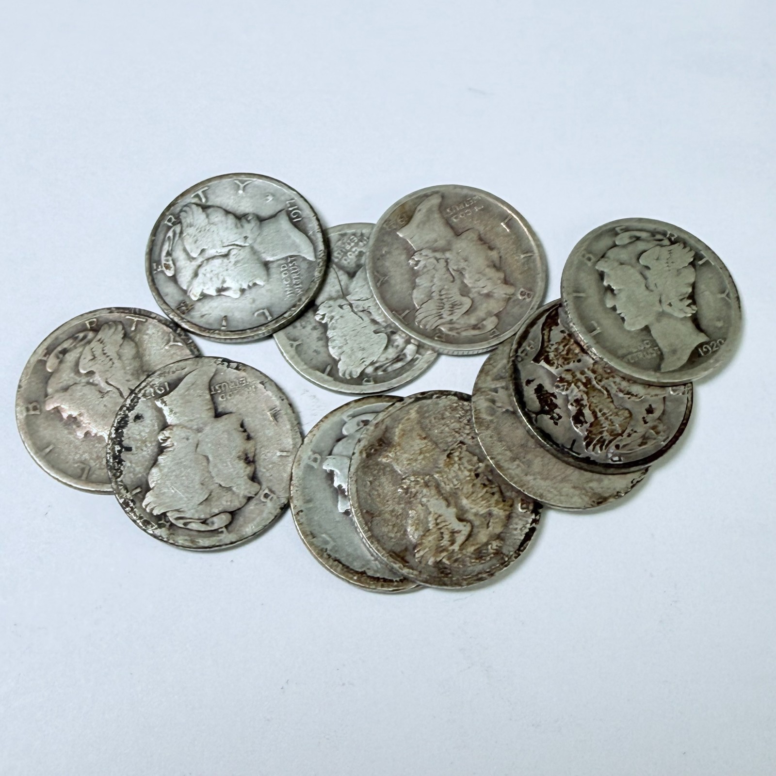 MERCURY SILVER DIMES LOT OF 10, 90% SILVER CIRCULATED COINS FREE SHIPPING #9392