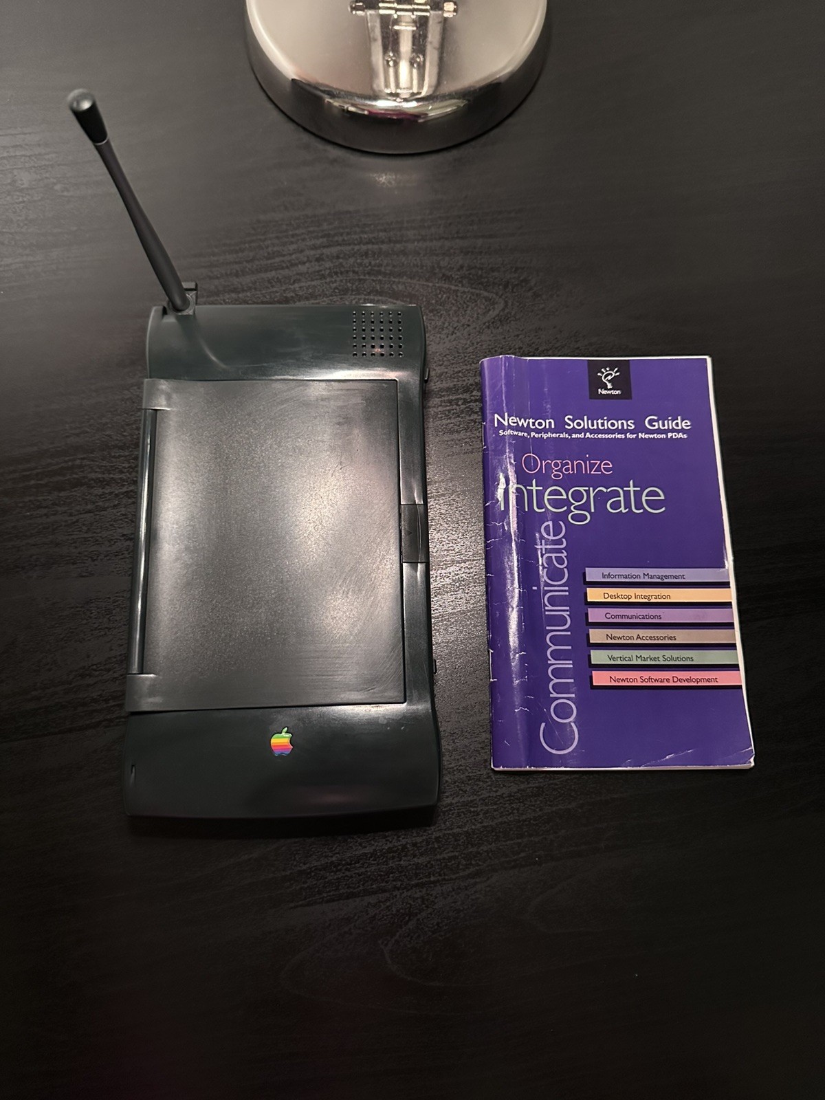 Apple Newton MessagePad 2000 DERUBBERIZED w/Newton Pamphlet