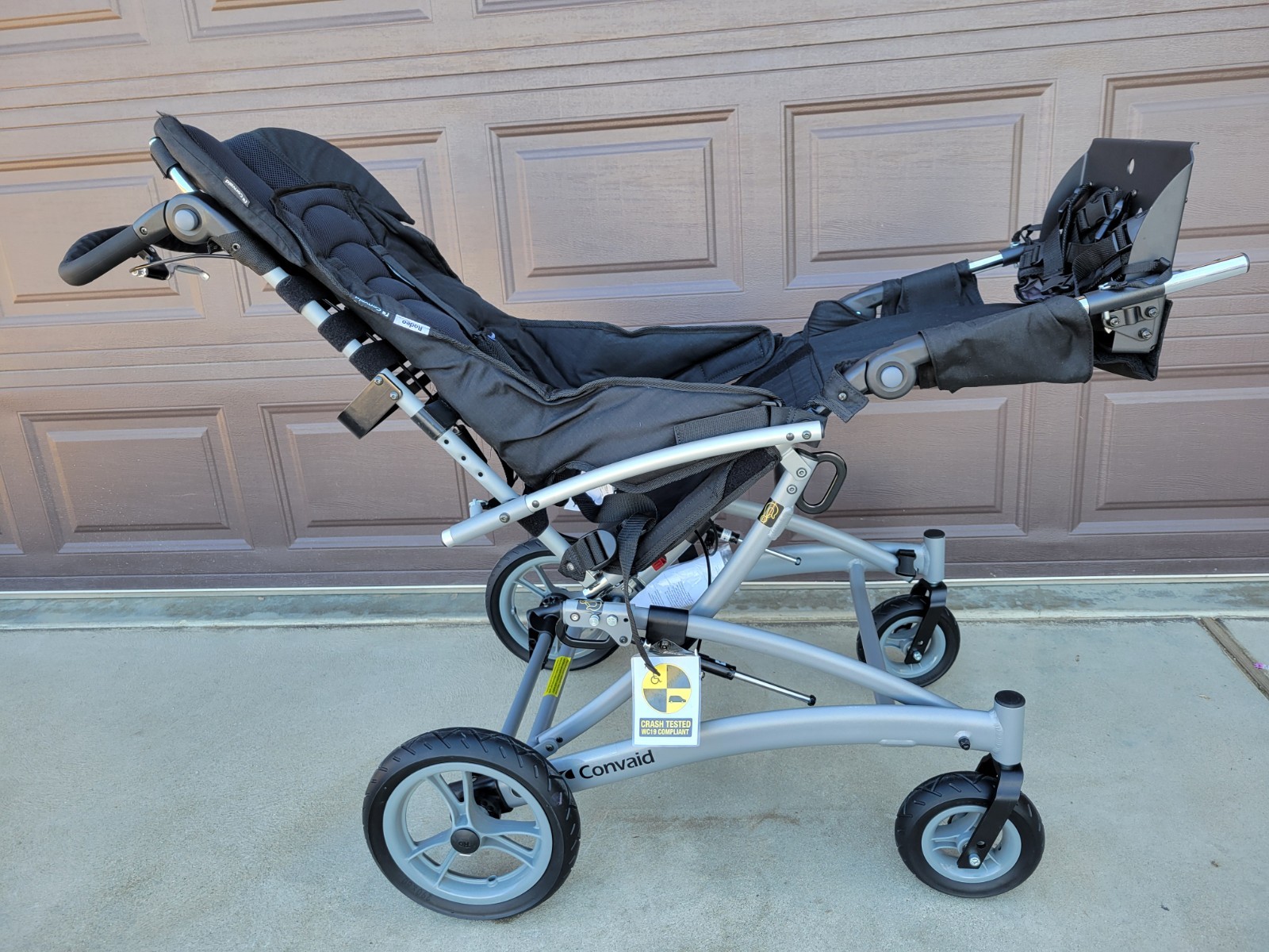 NEW $3700 - Convaid Rodeo 16 Recline STROLLER Special Needs Tilt In Space
