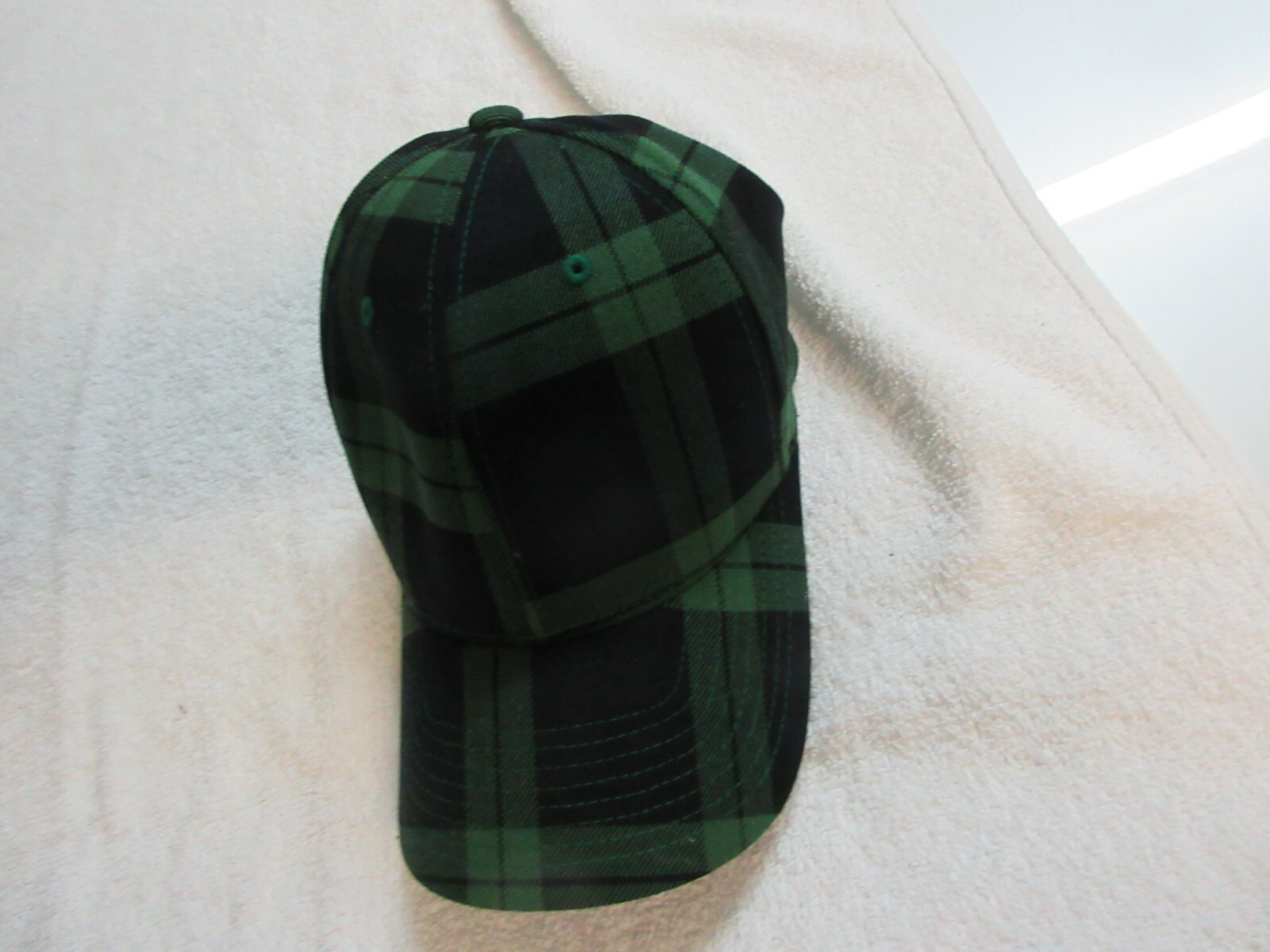 Flex Fit , Hunting Hat / Cap L-XL , Never Worn