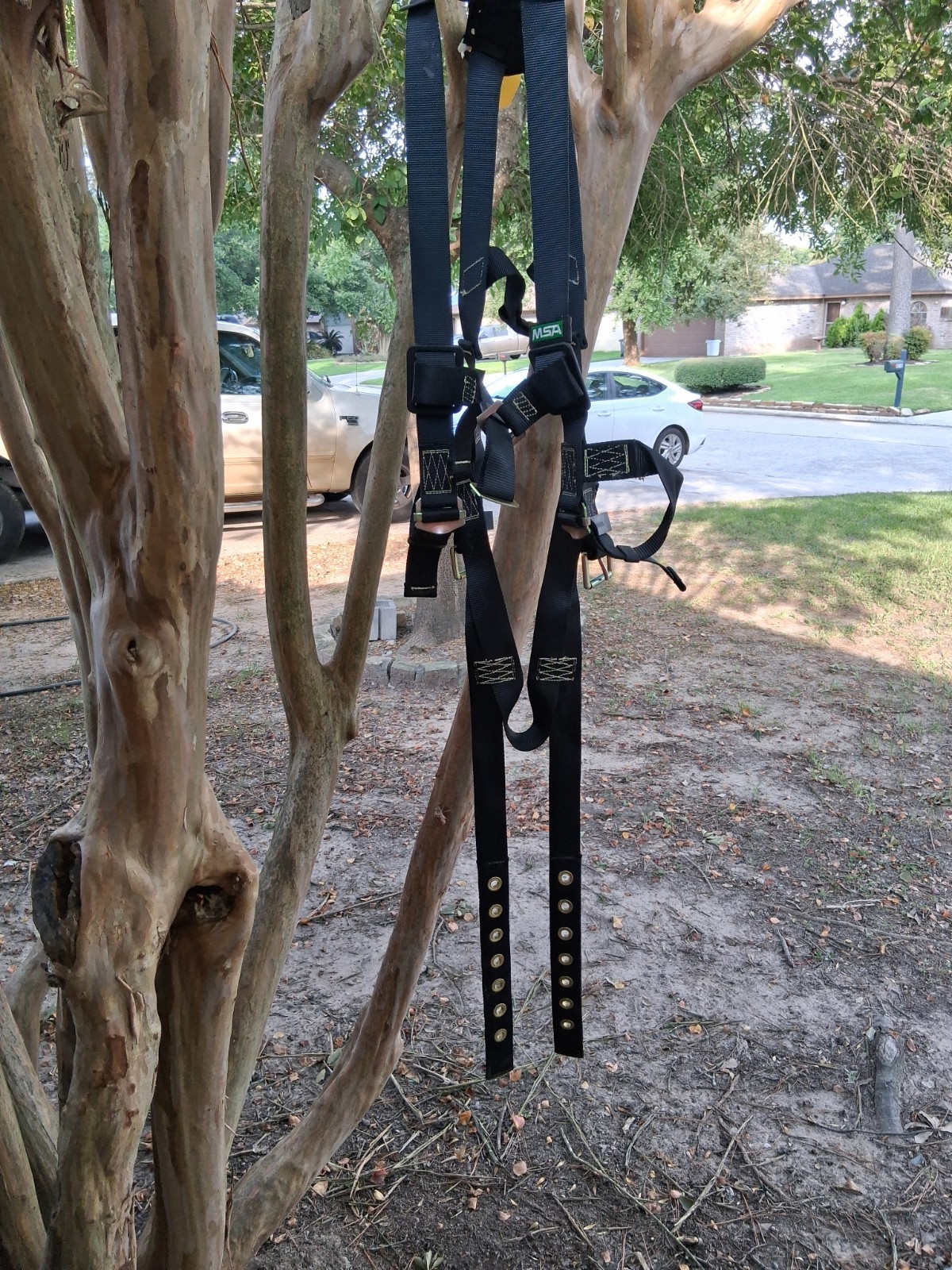 MSA Full Body Fall Protection Safety Harness with Buckles and Straps