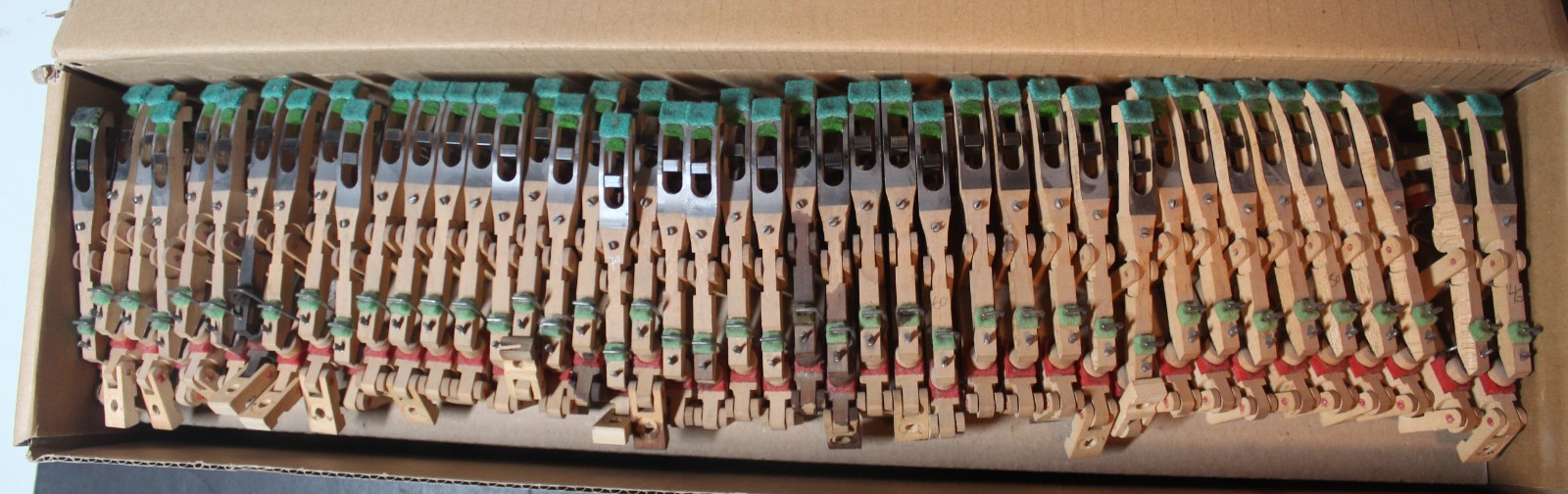 SET OF 88 WIPPENS/WHIPPENS LARGE HEEL/OFF A BALDWIN MODEL M 5"7"FT GRAND!