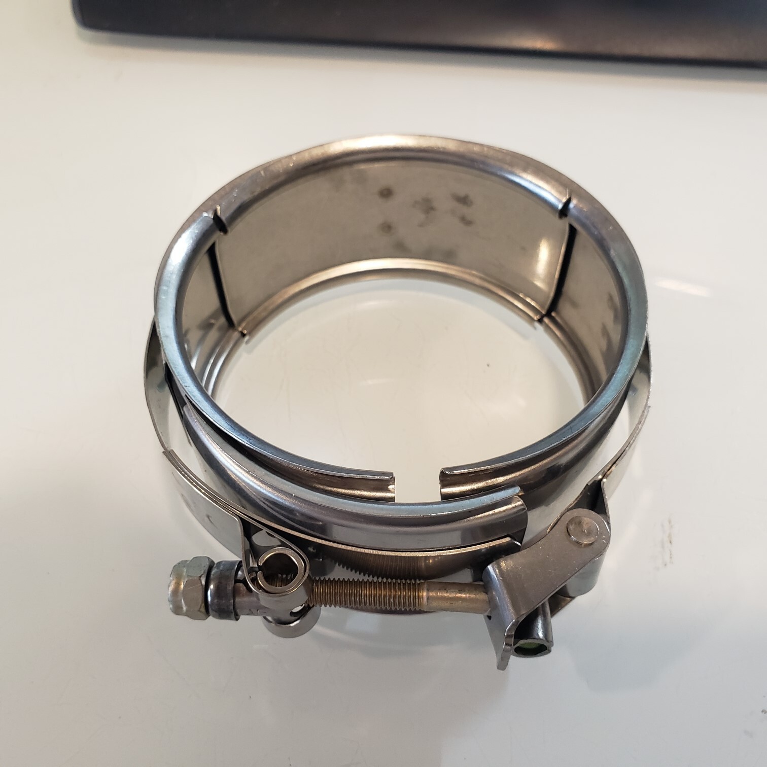 EATON AEROQUIP COUPLING CLAMP 42535-300S 5340-00-488-5826