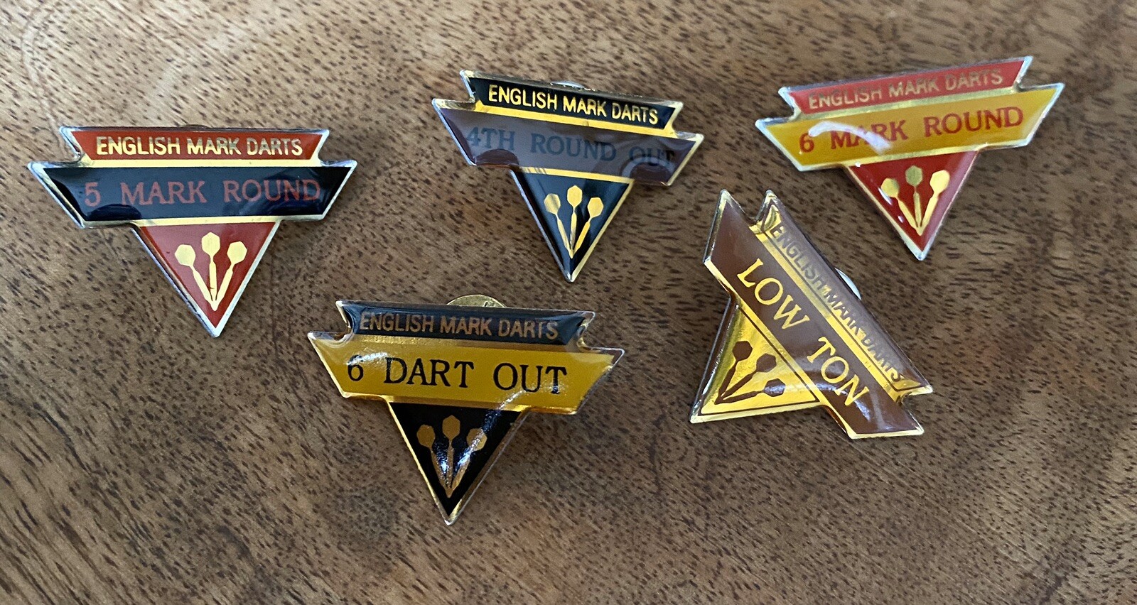 English Mark Darts Pin Lot 5 6 Mark Round Out Lapel Dart Tournament Pins Low Ton