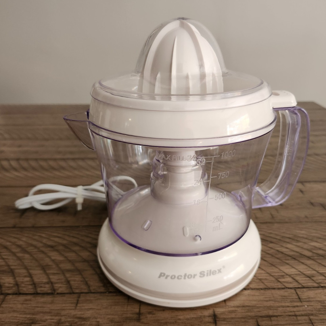 Proctor Silex Electric Citrus Orange Juicer Type J10 Model White Works Great