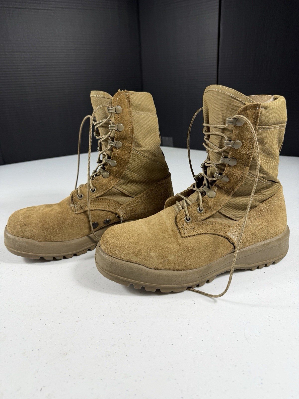 Belleville AHWC 07.0 W Tan Suede Combat Boots Mens 7 Wide Military Tactical