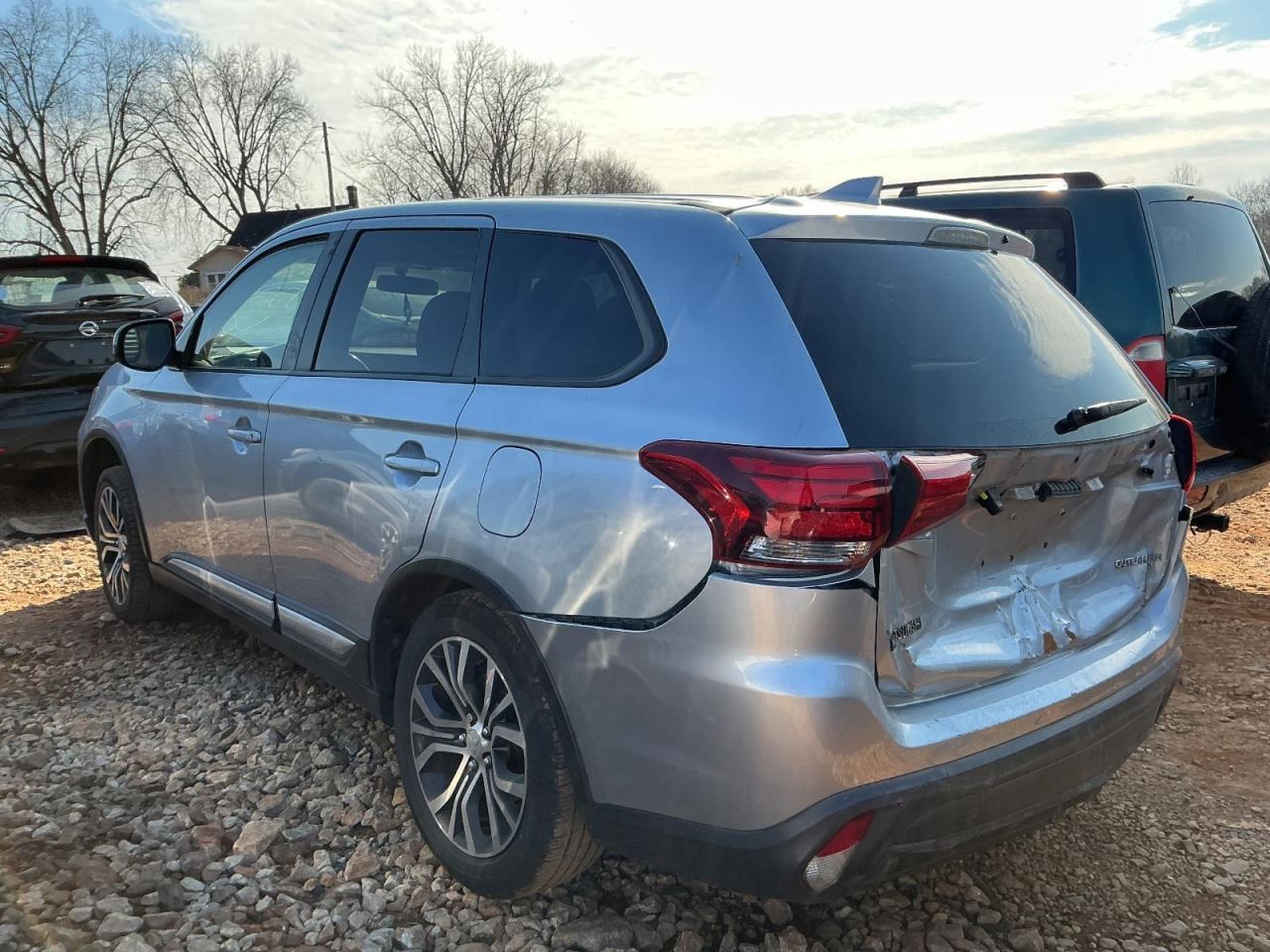 OUTLANDER 2017 Glove Box 4944629