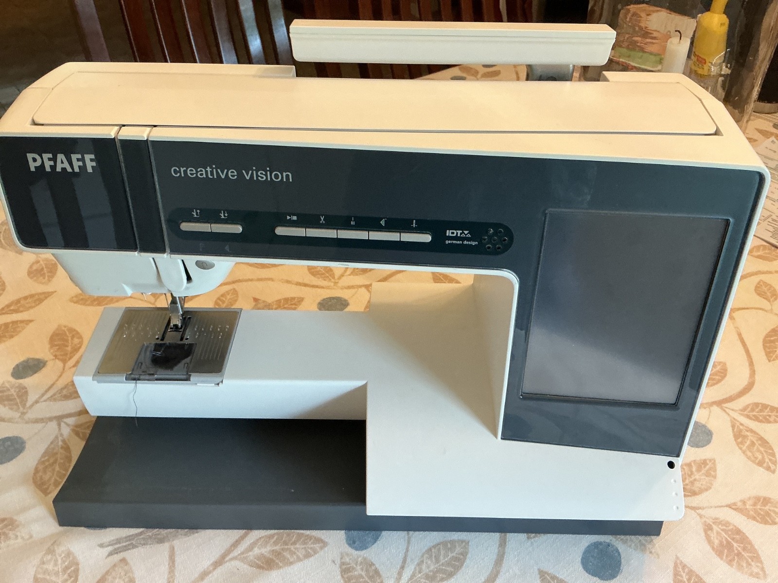 Pfaff Creative Vision 5.0: Computerized Sewing & Embroidery Machine & Accessorie