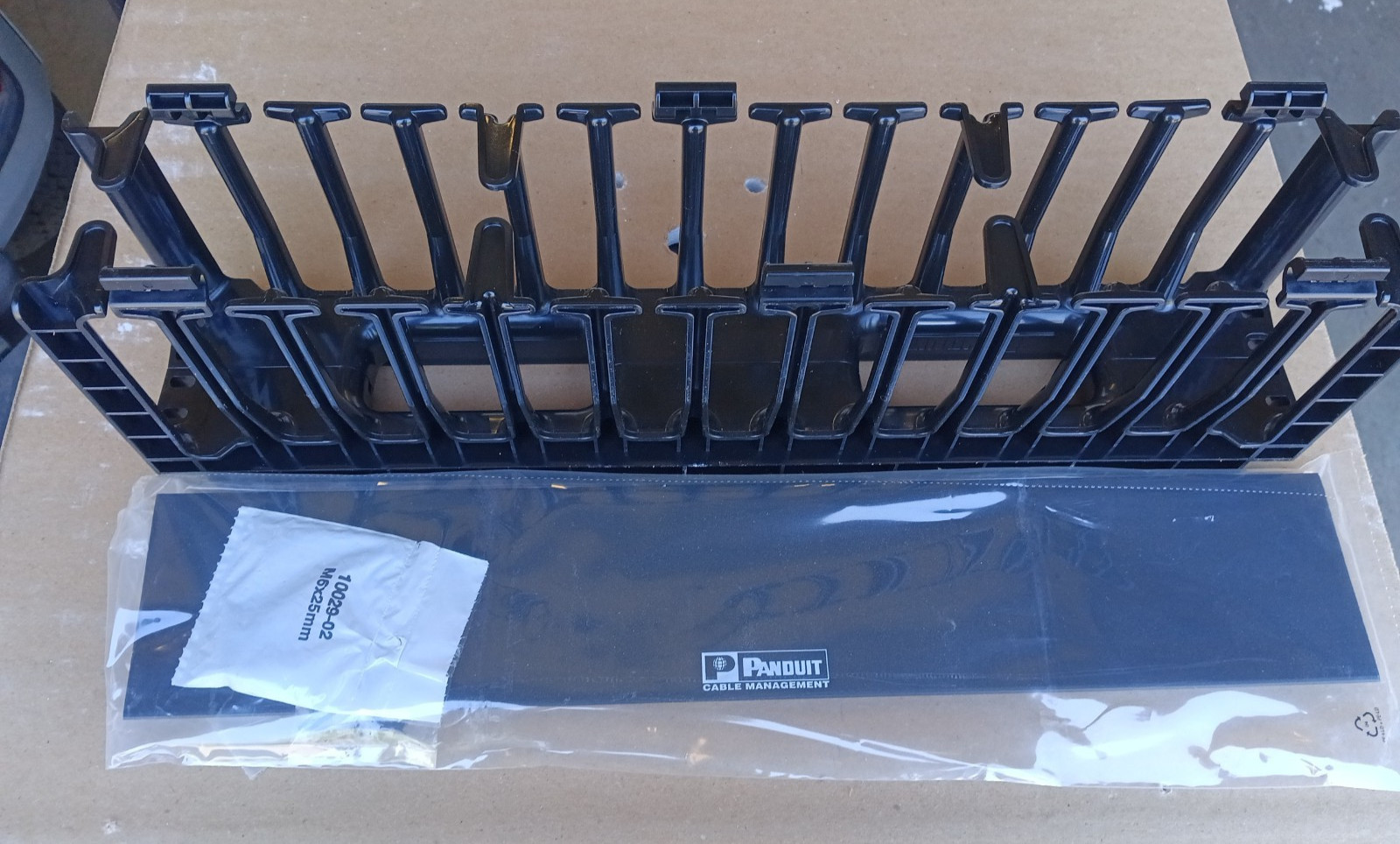 PANDUIT PAN-NET NMF2 HIGH CAPACITY 19" HORIZONTAL CABLE MGR NMF2