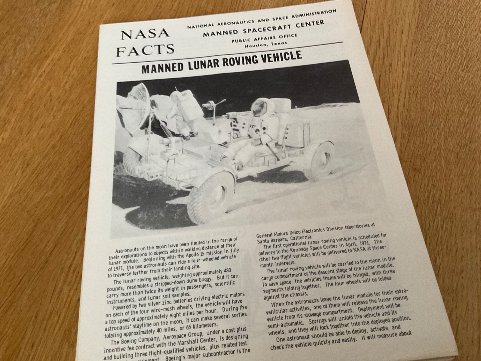 1970’S NASA SPACE CENTRE FACTS SHEET, ‘MANNED LUNAR VEHICLE’