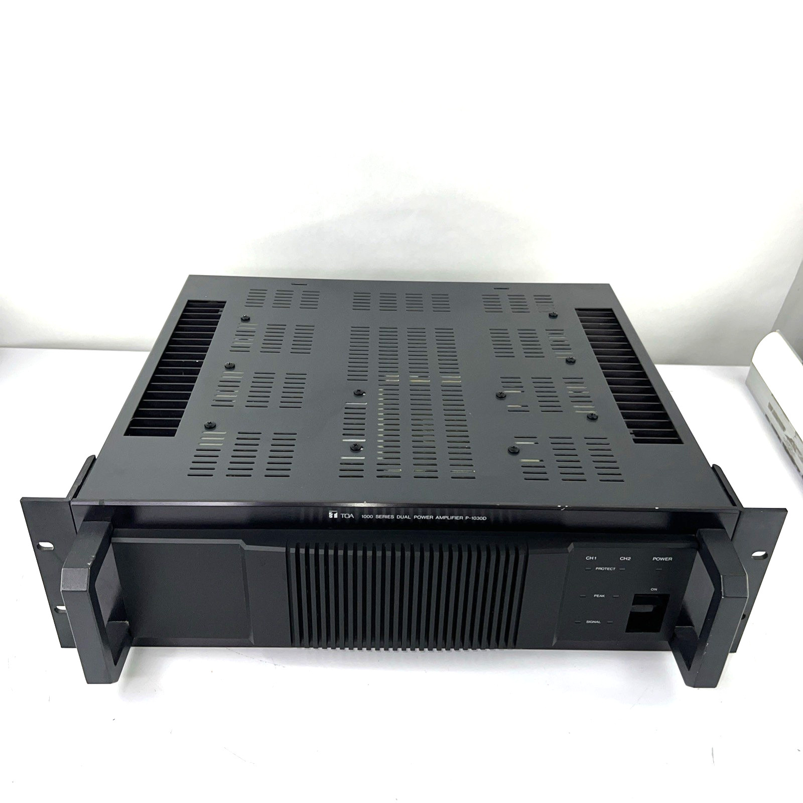 TOA P-1030D 1000 Series Dual Power Amplifier Bridge Parallel Tested SEE VIDEO