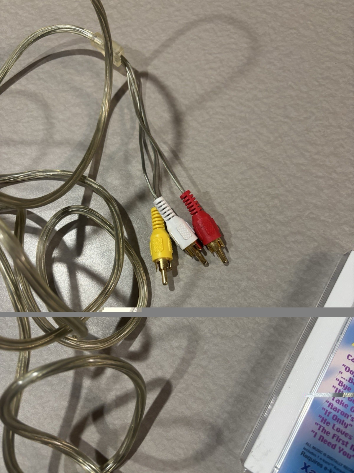 E-Kara Microphone With Two Cartridges