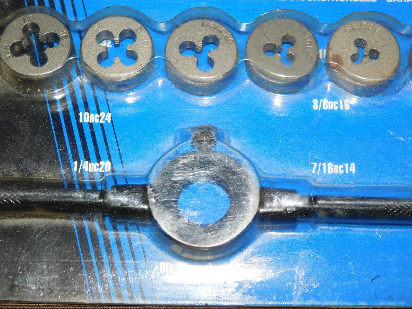 TOOL CACHE 8PC 8 PIECE DIE SET NEW IN PACKAGE