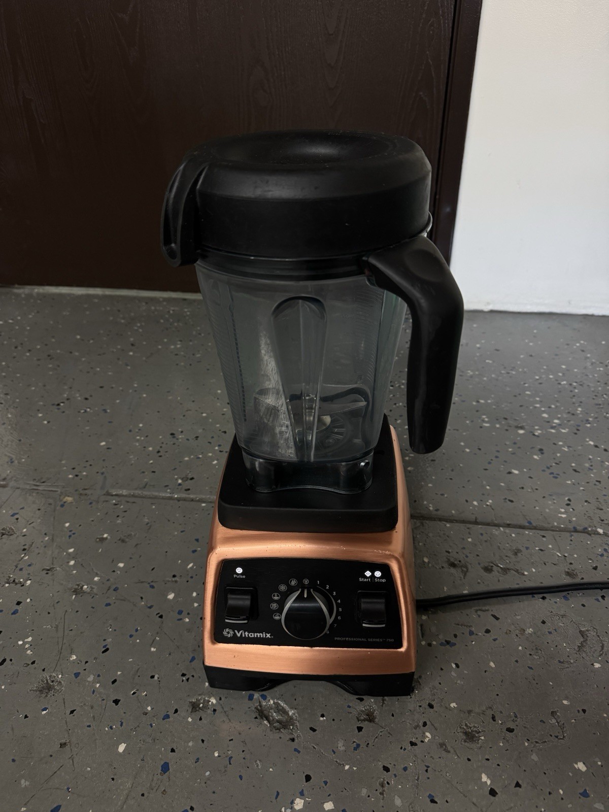 Vitamix Professional 750 Series Copper Color Blender Base Model VM0158A RARE