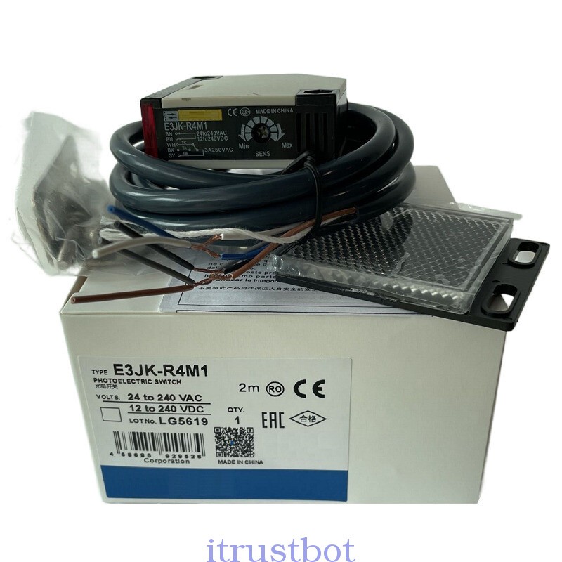 1PC New Omron E3JK-R4M1 Photoelectric Switch E3JKR4M1