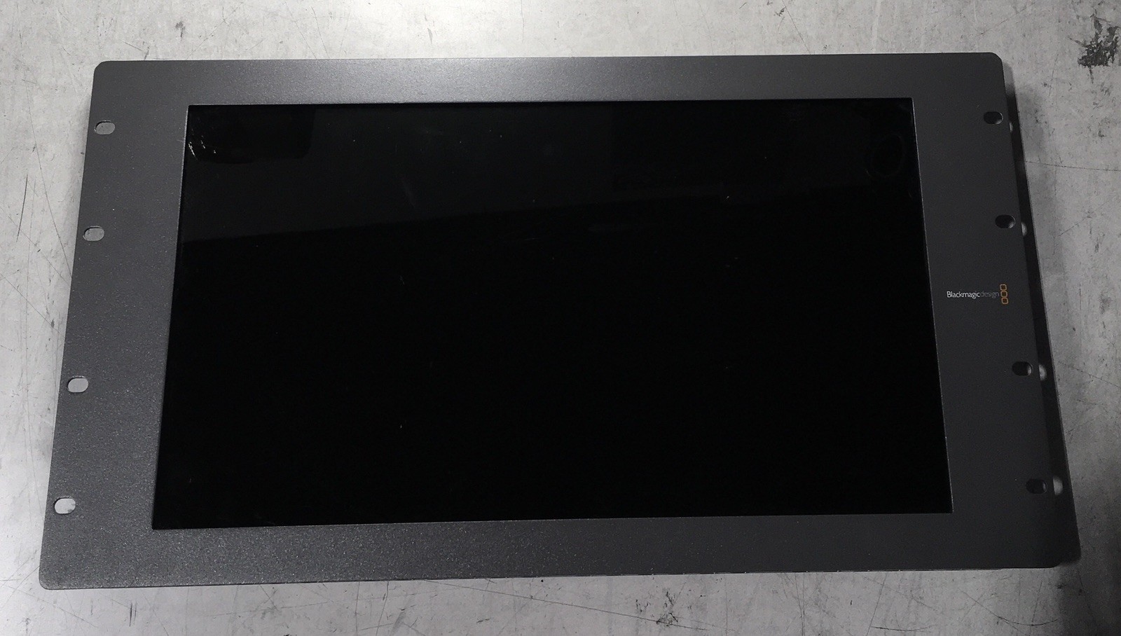 BlackMagic Design 17” Smartview HD