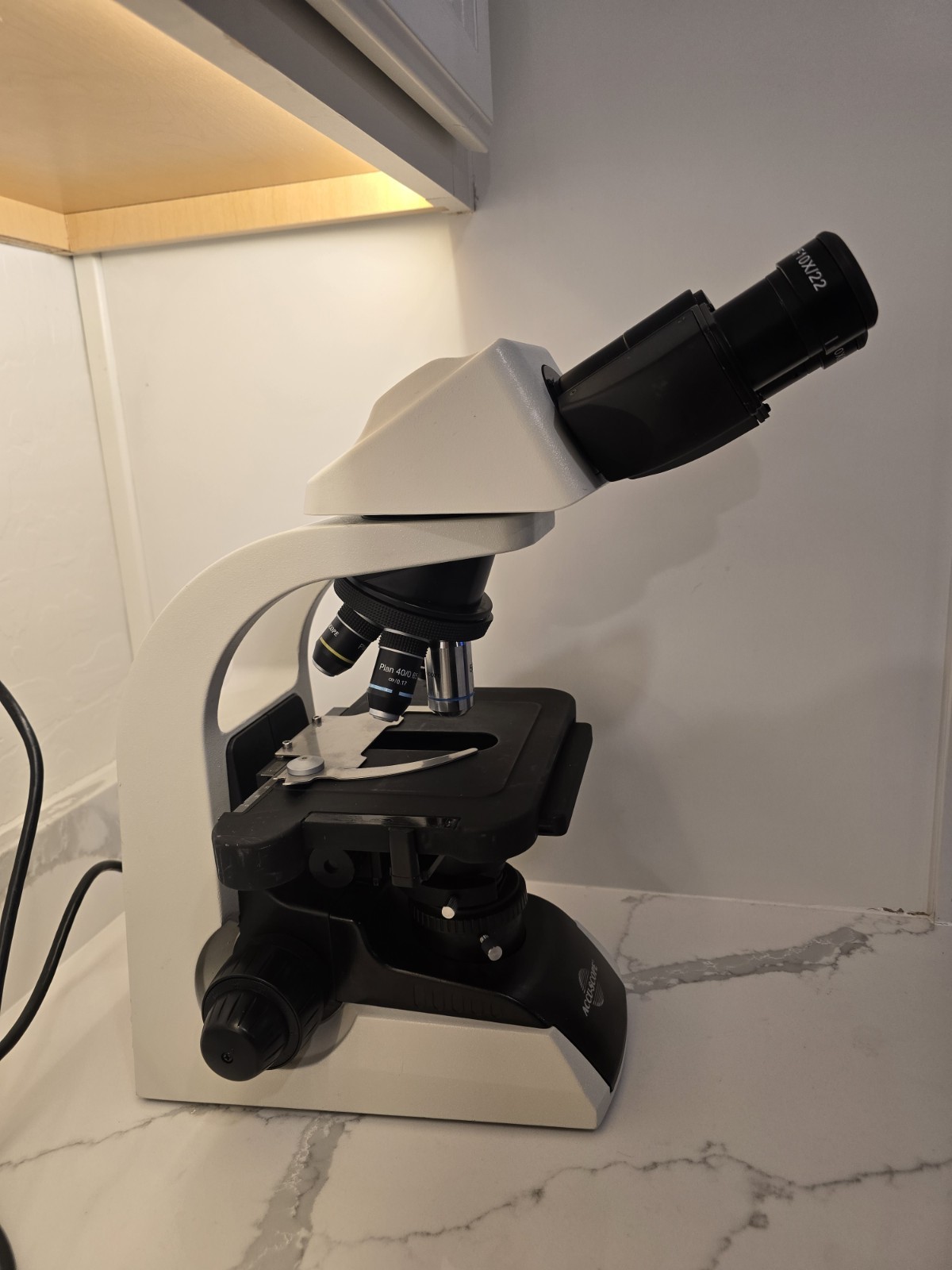 Accu-Scope 3012 Binocular Compound Microscope Tested 10x 40x 50x 100x Oil