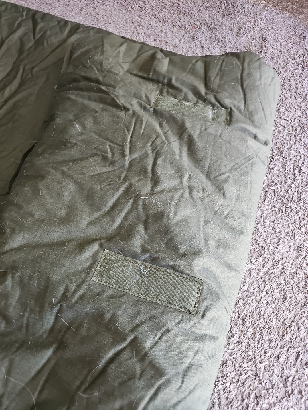 US Military Extreme Cold Weather Sleeping Bag With Padded Hood Army OD Green