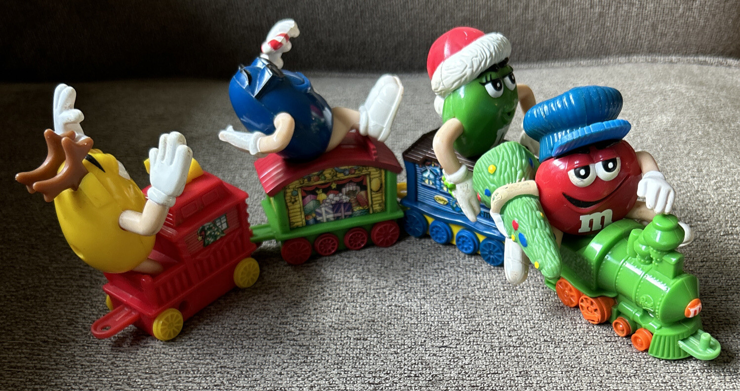 Mars M&M Series 1 Plastic Toy Christmas Train-Engine/Car 1/Car 2/Caboose