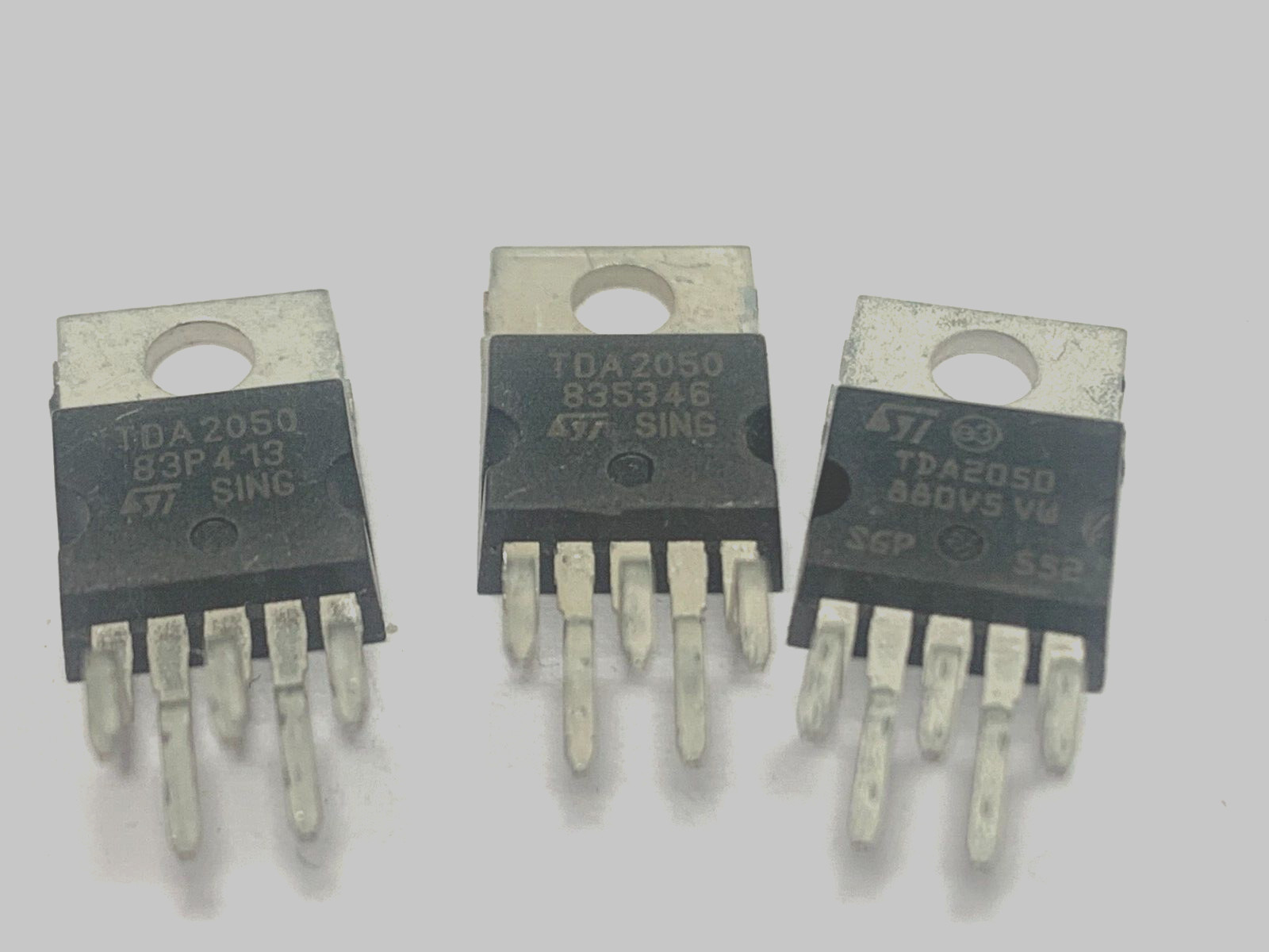 LOT OF 3  TDA2050  32W Hi-Fi Audio Power Amplifier New Original ST