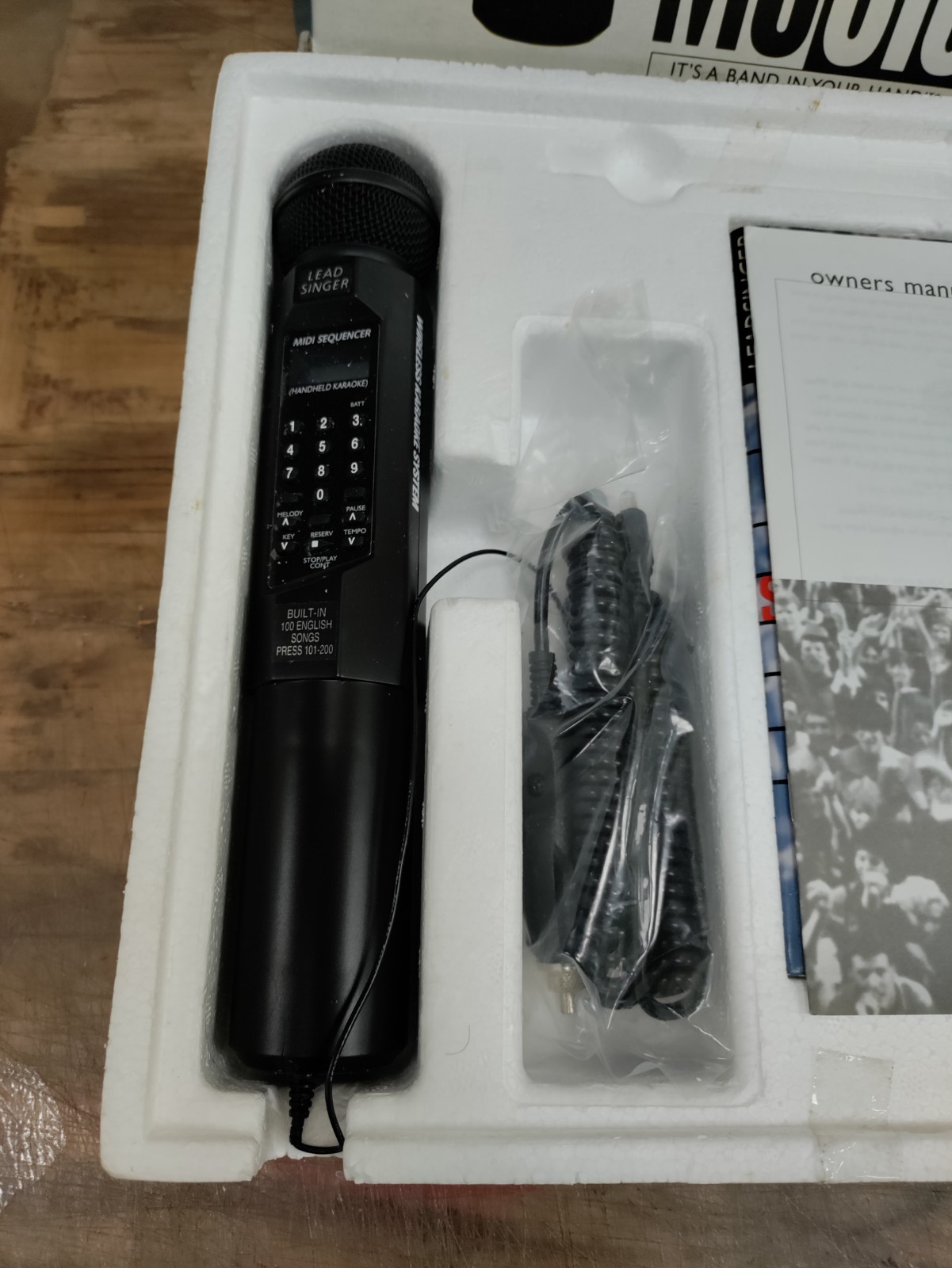 Vintage Leadsinger Handheld Wireless Music System Karaoke Microphone
