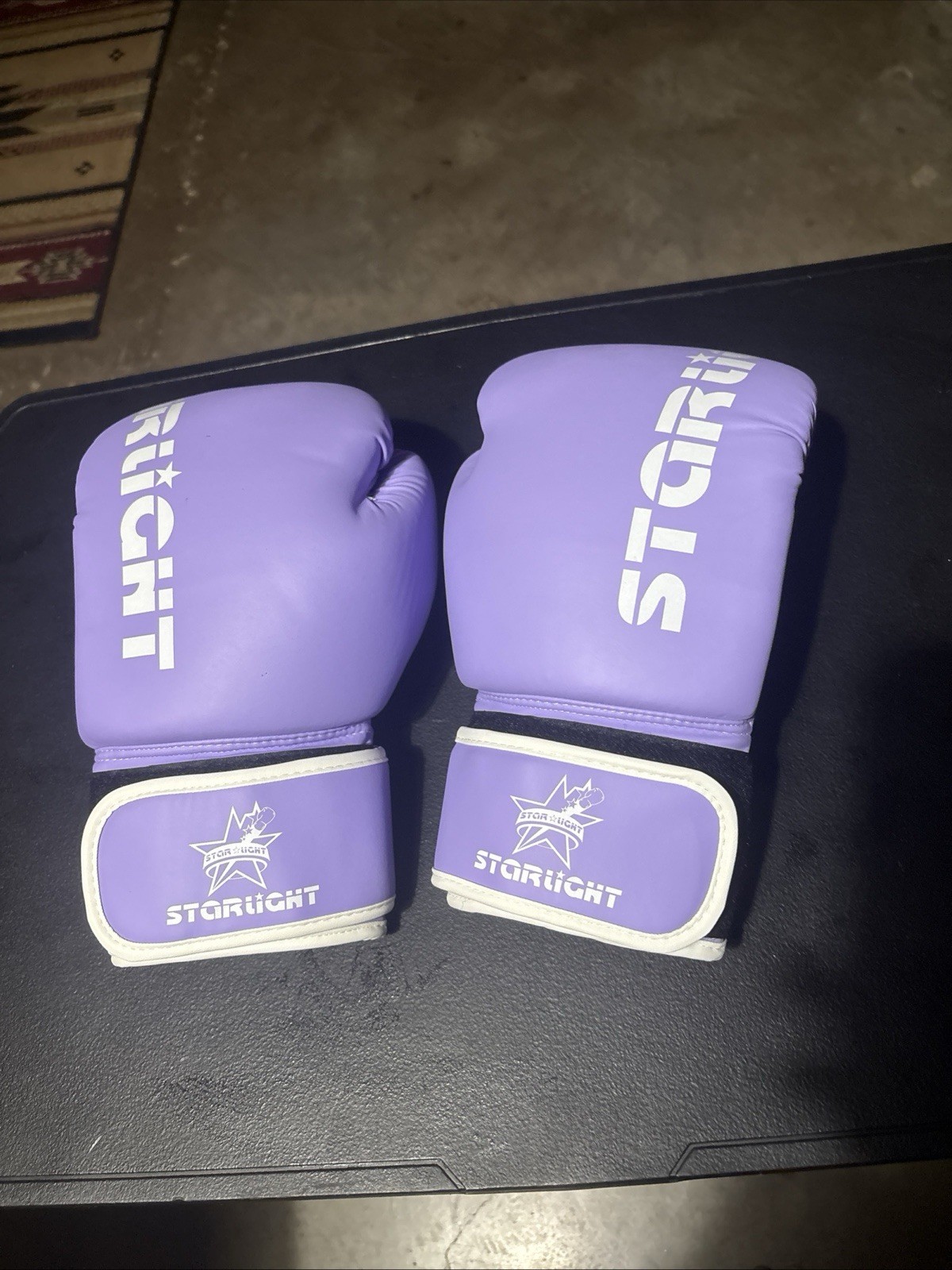 STARLIGHT Boxing Gloves Sparring Training 14 ounce NEW