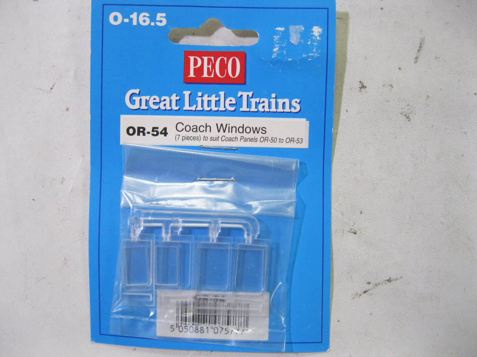 Peco OR-54 Coach Windows (7 pcs) for Coach Panels OR-50 to OR-53 O-16.5