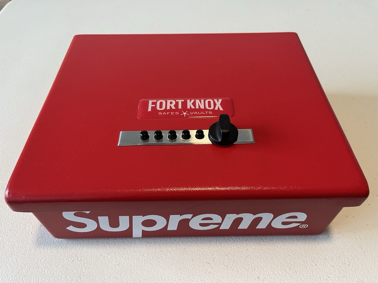 Supreme Fort Knox Pistol Safe (missing one plastic foot)