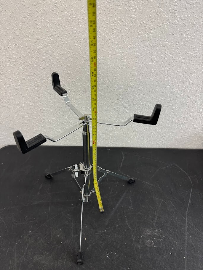 Universal Snare Drum Stand – Adjustable Height, Rubber Feet, Chrome Steel