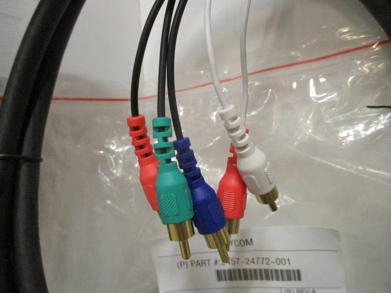 Polycom 2457-24772-001 Cable DVI+2RCA to 5 RCA 3m