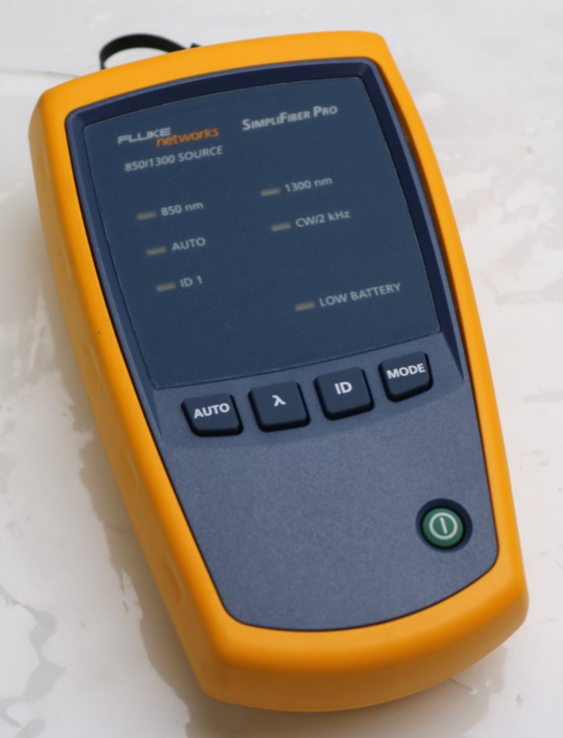 Fluke Networks SimpliFiber Pro 850/1300 Source - New - READ!