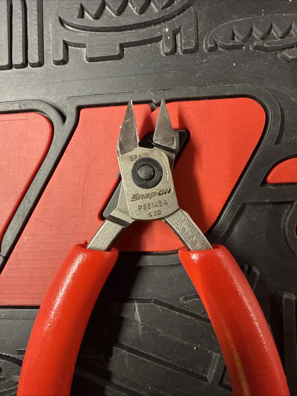 NEW Snap-on P88145A Soft Grip Precision Oval Diagonal Flush Cutting Pliers