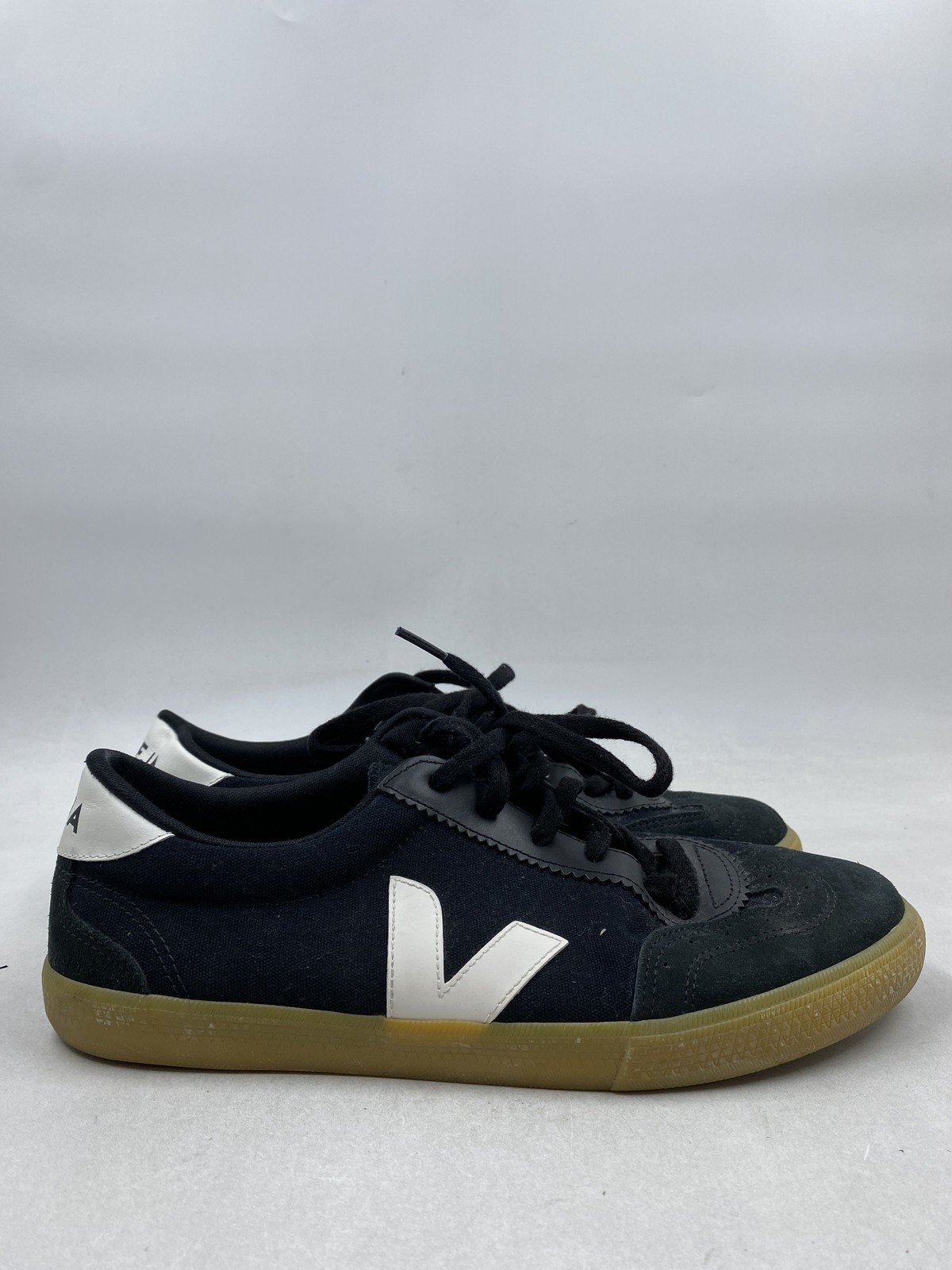 Veja Black Canvas Low Top Sneakers W 10