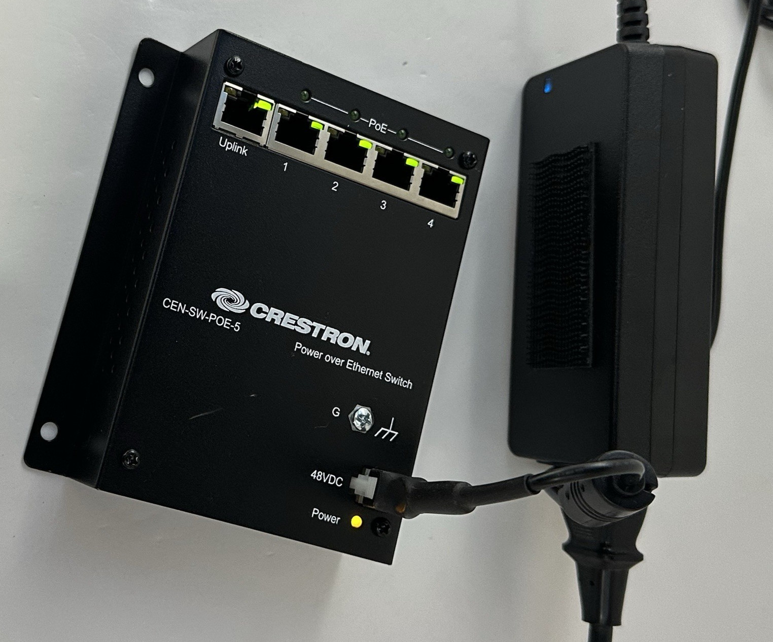 CRESTRON CEN-SW-POE-5 5 PORTS NETWORK SWITCH & ADAPTER - FREE SHIPPING-