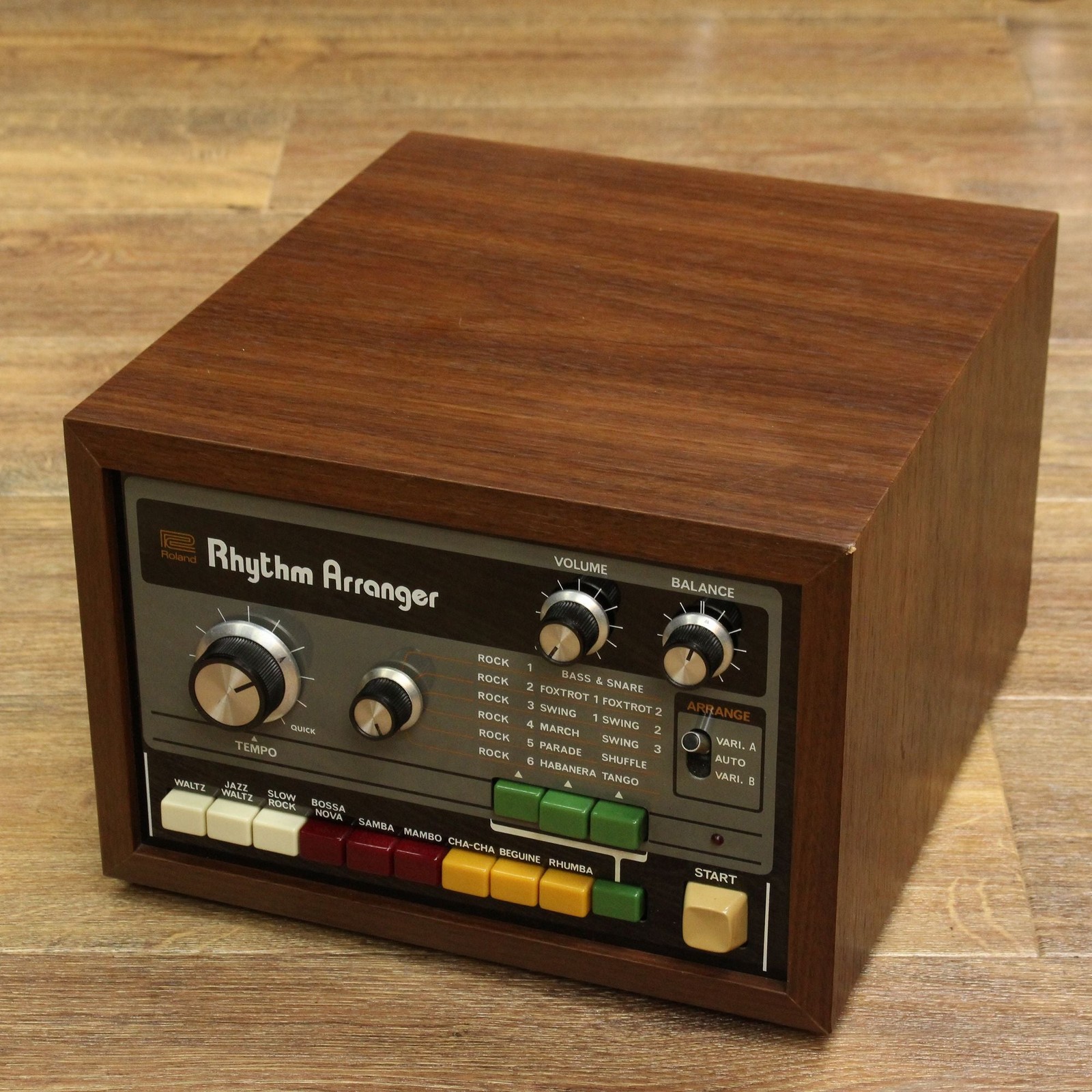 ROLAND TR-66 Rhythm Arranger [557063]